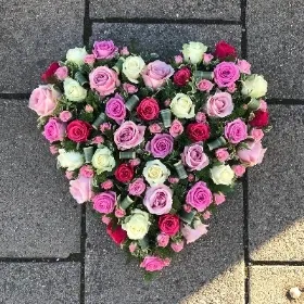 Rose, heart, funeral tribute, funeral flowers, delivered, gravesend, florist